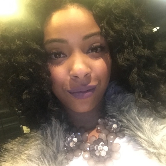 Meet your Posher, Aryele - Picture 1 of 1